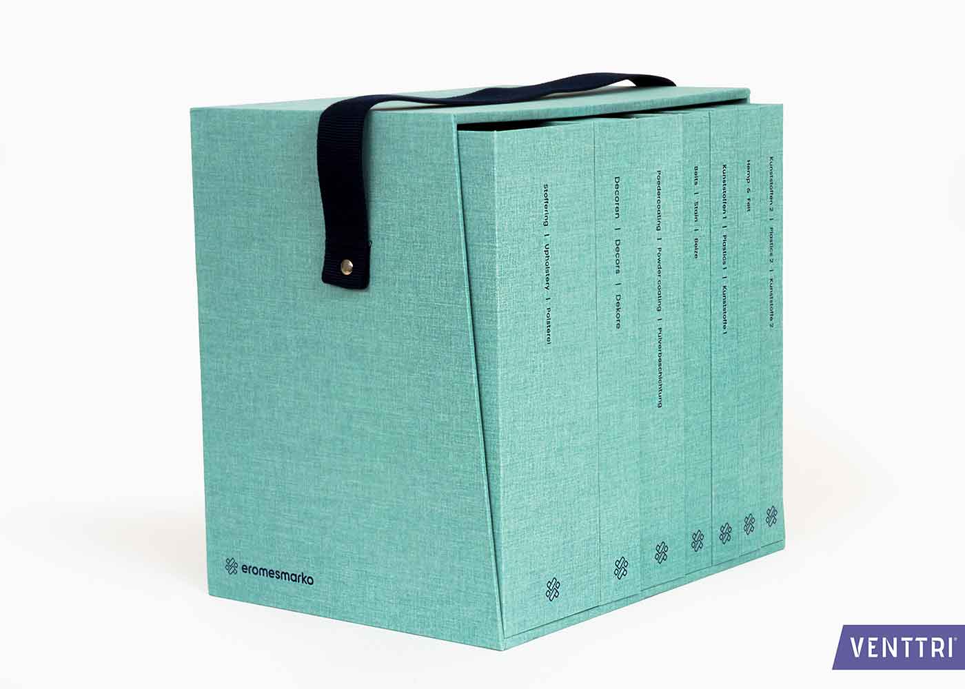 foto van mint linnen presentatiebox met mappen en draaglus